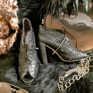 Vince Camuto Booties